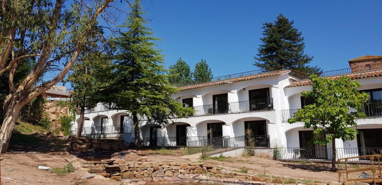 Hostal La Guineu Виладрау Экстерьер фото